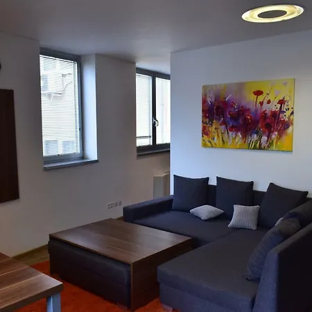 22nd Uprising Square Lejlighed *