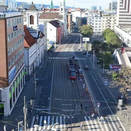 22nd Uprising Square Apartment Bratislava