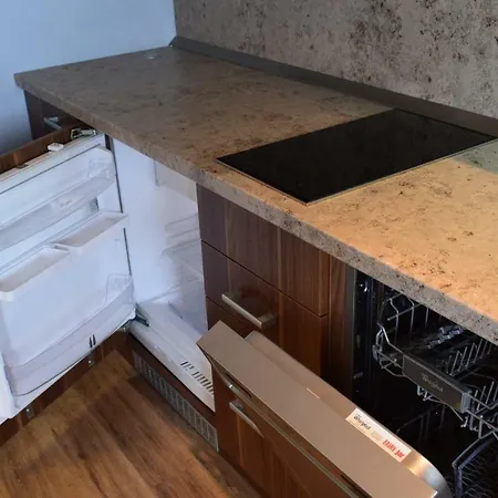 アパート 22nd Uprising Square ブラチスラヴァ