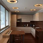 22nd Uprising Square דירה
