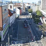 22nd Uprising Square דירה ברטיסלאבה